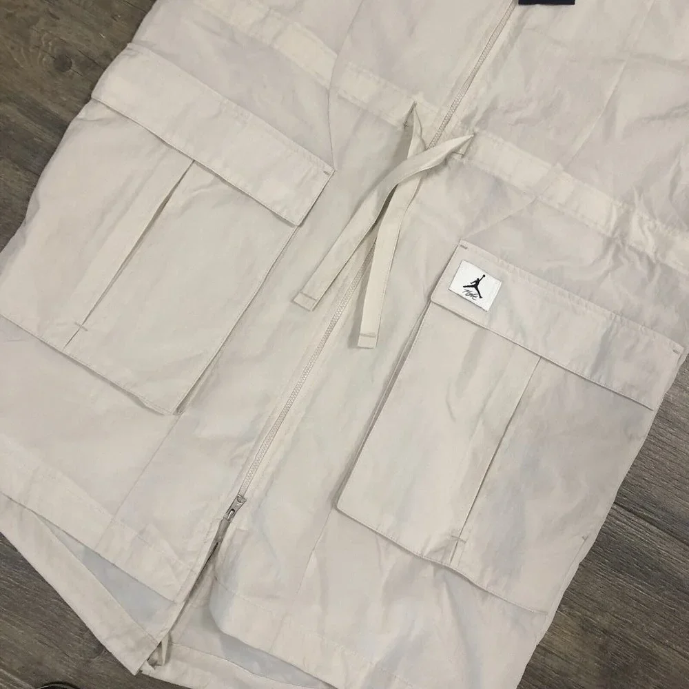 NWT Jordan Essentials Women's Oversized Jacket‎ Size Small DM5197-104 $120